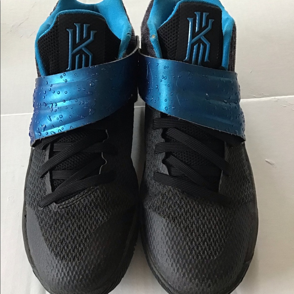 Kyrie Size 6.5 Basketball Shoes